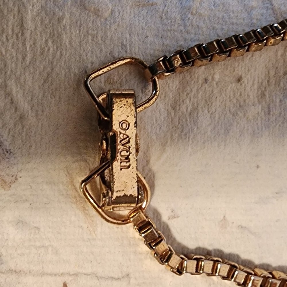 Avon Gilded Bar Bracelet - Picture 5 of 5